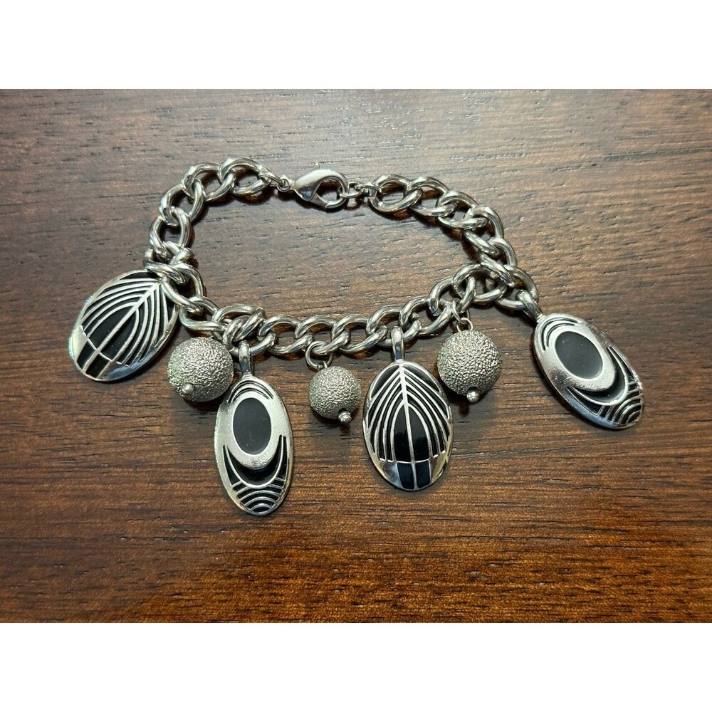 🔥Rare And Unique Art Deco Native Boho Style silver Tone And Black 6.75 Bracelet